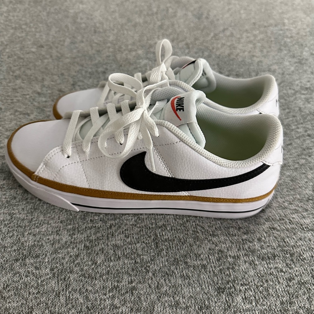 Women’s Nike Court Legacy Next Nature